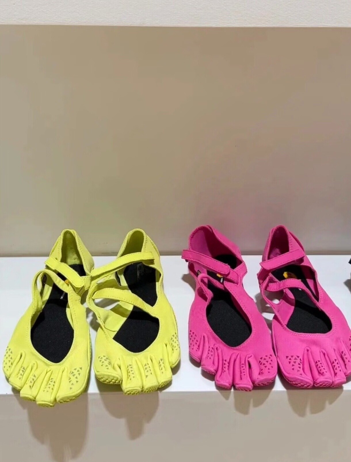 Original Five Fingers Women's  - Sneaker Care Set ulasan dan harga